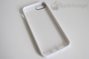 Cover iPhone 5 Clear, immagine della cover fuori dalla confezione - TheAppleLounge.com