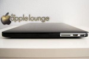 moshi iGlaze pro 15 R, cover per MacBook Pro 15 Retina Display (cover sul portatile lato HDMI) - TheAppleLounge.com