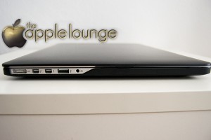 moshi iGlaze pro 15 R, cover per MacBook Pro 15 Retina Display (cover sul portatile lato MagSafe) - TheAppleLounge.com